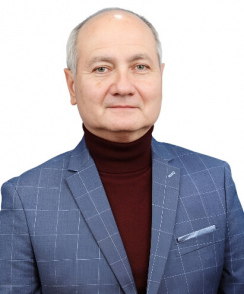 Зарипов Ильяс Ленарович стоматолог